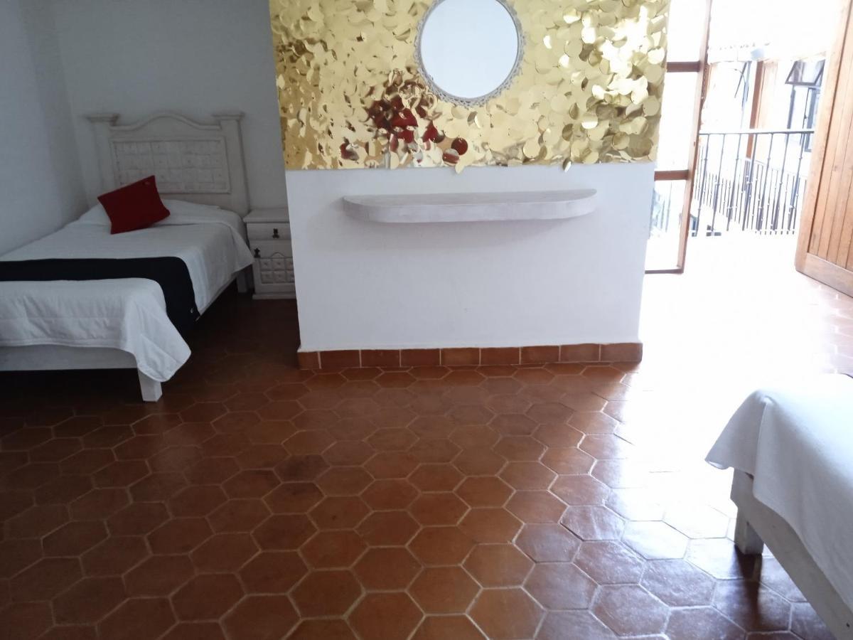 Hotel Valle Bonito, バジェ・デ・ブラボ エクステリア 写真